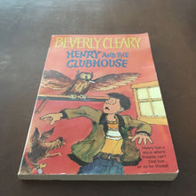 Load image into Gallery viewer, Henry and the Clubhouse (Henry Huggins) (Beverly Cleary) -series
