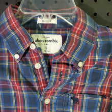 Load image into Gallery viewer, Plaid Button Down top
