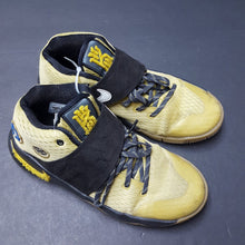 Load image into Gallery viewer, Boy Kyrie All Star 2 Sneakers
