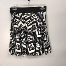 Load image into Gallery viewer, skirt

