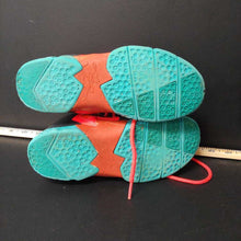 Load image into Gallery viewer, girls high top sneakers
