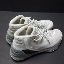 Load image into Gallery viewer, boys curry 3 sneakers
