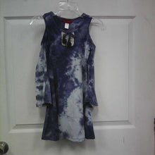Load image into Gallery viewer, dress
