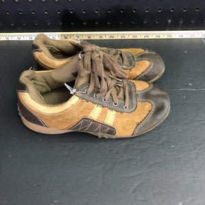 boy sneaker