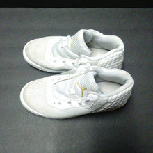 Load image into Gallery viewer, Boy High Top Sneakers
