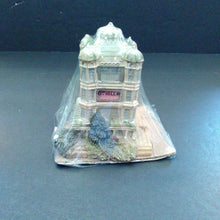 Load image into Gallery viewer, 1993 The Americana Collection Liberty Falls "Opera House"
