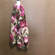 Load image into Gallery viewer, Pattern Scarf
