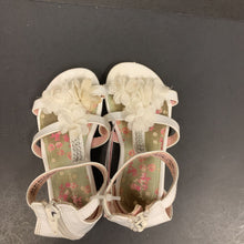 Load image into Gallery viewer, Girl Zip Sandals
