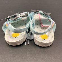 Load image into Gallery viewer, mickey mouse sandals(new) 12/18M
