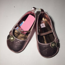 Load image into Gallery viewer, girl flats
