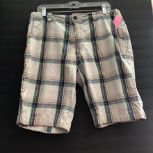 Load image into Gallery viewer, Plaid Shorts

