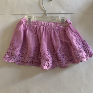 lace design skirt
