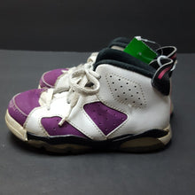Load image into Gallery viewer, boy high top sneakers

