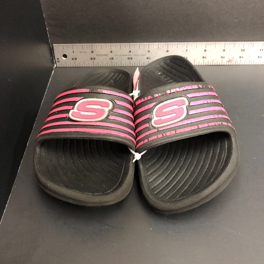 girls striped flip flops
