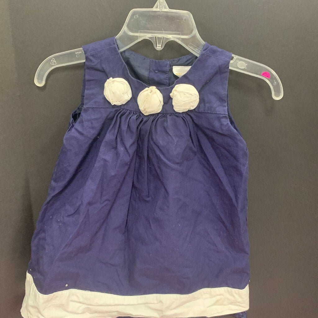 sleeveless dress