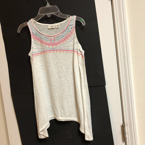 pattern sleeveless top