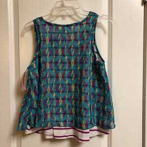 design/striped sleeveless top