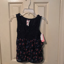 Load image into Gallery viewer, Lace Floral Top
