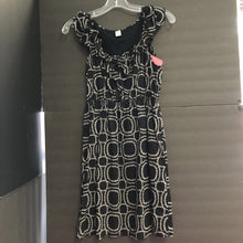Load image into Gallery viewer, Circle Pattern Dress
