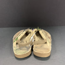 Load image into Gallery viewer, sandals 6m
