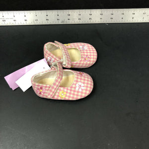 Girl flower shoes