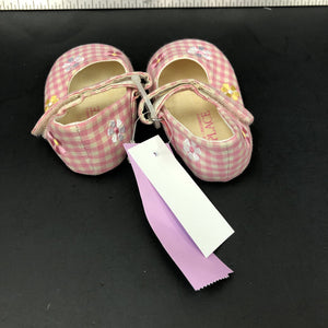 Girl flower shoes