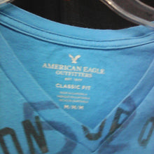 Load image into Gallery viewer, vneck"AEagle"shirt
