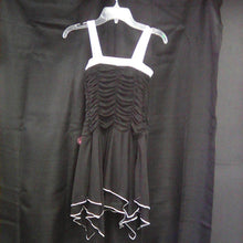 Load image into Gallery viewer, sleeveless dress
