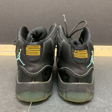 Load image into Gallery viewer, boy Air Jordan 11 Retro (GS) Gamma sneakers

