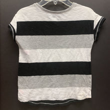 Load image into Gallery viewer, striped sequin pocket top
