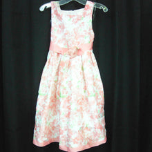 Load image into Gallery viewer, sleeveless floral dress
