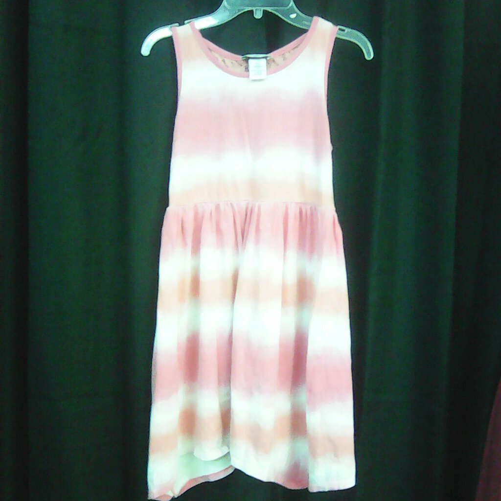 sleeveless dress