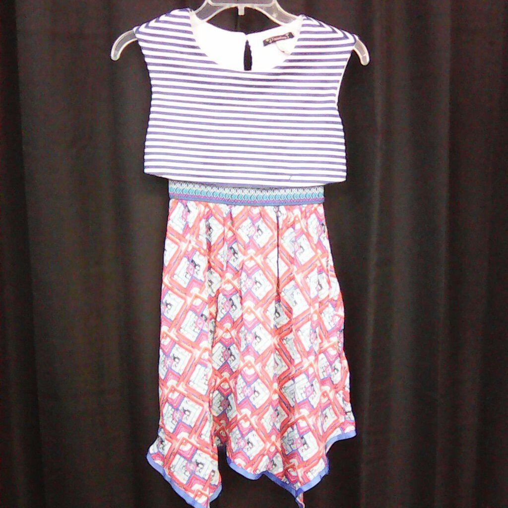 sleeveless striped/patterned dress