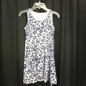 sleeveless leopard print dress