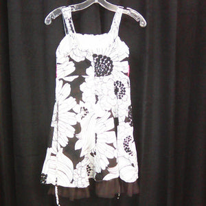 sleeveless floral dress