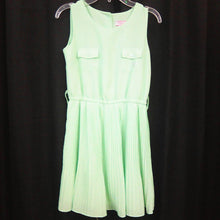 Load image into Gallery viewer, sleeveless pleated dress
