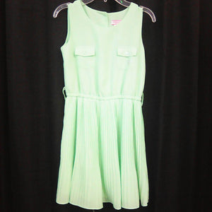 sleeveless pleated dress