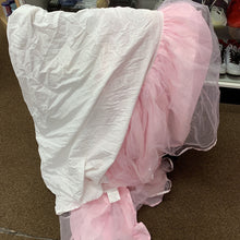 Load image into Gallery viewer, tulle bed skirt (twin) bedding set
