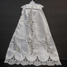 Load image into Gallery viewer, wedding dress for 18&quot; doll
