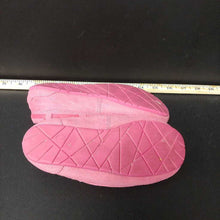 Load image into Gallery viewer, slippers
