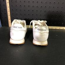 Load image into Gallery viewer, boys classic sneaker
