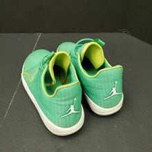 Load image into Gallery viewer, boy air jordan sneakers
