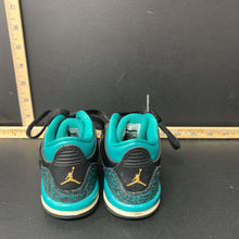 Load image into Gallery viewer, 3 Retro GT 'Black Metallic Gold' sneakers
