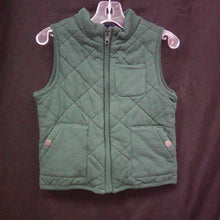 Load image into Gallery viewer, full zip quilted vest
