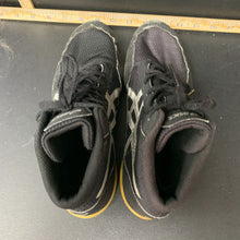 Load image into Gallery viewer, men's athletic wrestling sneakers
