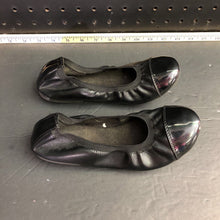 Load image into Gallery viewer, Girl's Shoes
