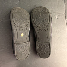 Load image into Gallery viewer, Girl's Shoes
