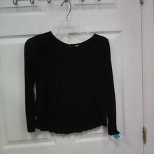 Load image into Gallery viewer, Top w/ruffles&amp;button
