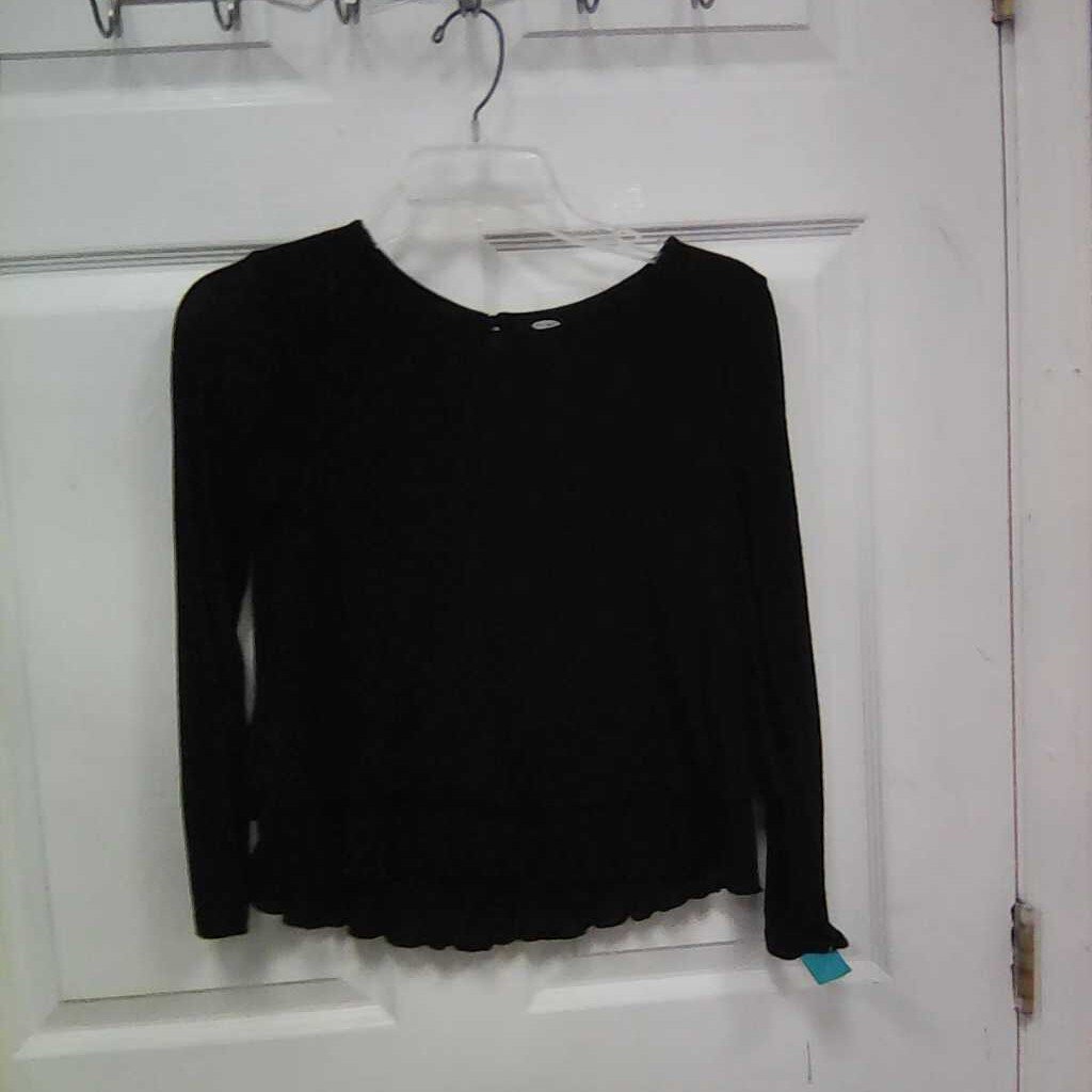 Top w/ruffles&button