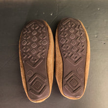 Load image into Gallery viewer, boys fur slippers
